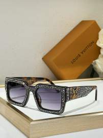 Picture of Louis Vuitton Sunglasses _SKUfw75010480fw